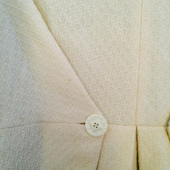 Quilted Vintage Style Coat w/ Art Deco lining - Picture 4 of 6